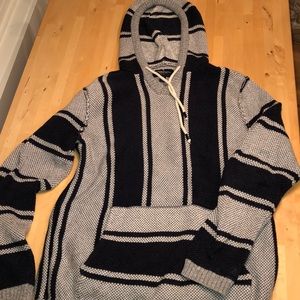 American Eagle woven pullover